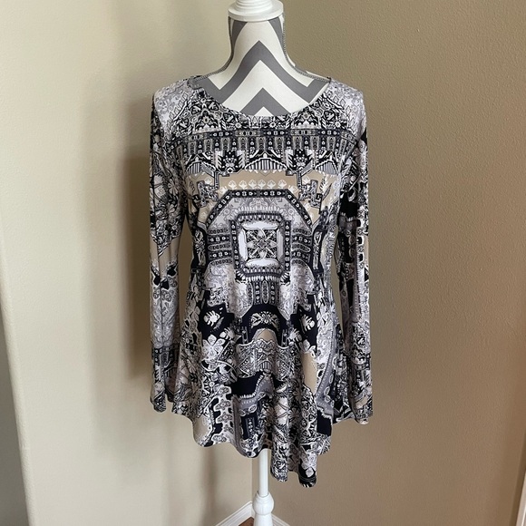 ONE WORLD Tops - ONE WORLD Black & Cream Printed Long Sleeve Blouse - Size: Large